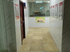 -宠颐生贝利健动物医院(谢家湾分院)