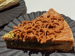 -潮一不贰·法式甜品·生日蛋糕·西式简餐(外滩店)