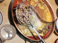-洱火云南酸菜牛肉火锅(石景山当代商城店)