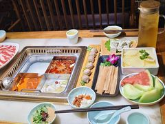 -巴渝瓦肆重庆鲜火锅(宝龙环湖店)