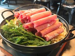 部队锅-MI WU FACTORY米屋美食工厂餐厅(绿地店)