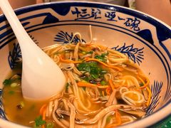 -蜗牛小馆醉乡民谣云南菜(惠新西里店)