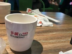 -多嘴超级肉蟹煲(蕾莎店)