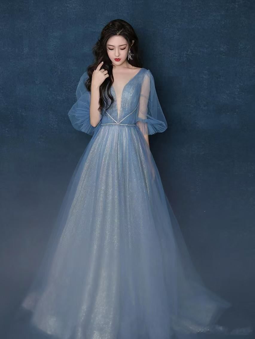 主持晚宴走秀派对成人礼礼服租赁化妆造型