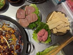 -鹿鸣山草本茶香火锅(园西路店)