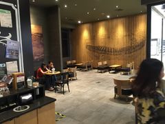 大堂-星巴克臻选(舟山凯虹广场店)