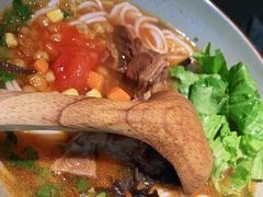 -百春原湖南牛肉粉(百联世纪店)