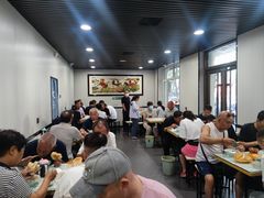 大堂-清真喜兰老丁羊汤特色小吃