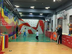 -悦动体能篮球羽毛球网球(三里河店)