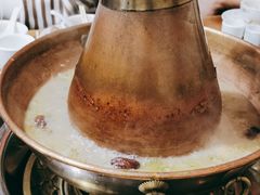 -果松木炭酸菜铜火锅·外婆参鸡汤