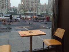 -汉堡王(下沙银泰店)