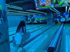 -世代星球·保龄球·镭战真人CS·团建(杨浦店)
