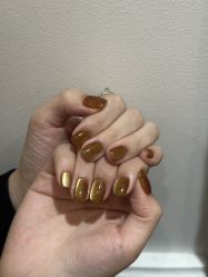 -花岐款式专研健康美甲沙龙