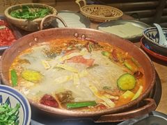 -洱火云南酸菜牛肉火锅(石景山当代商城店)
