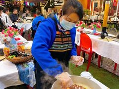 -刘姐啤酒鱼民族演艺餐厅(西街总店)