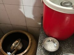 -正宗杨记普洱酸醋米线(总店)