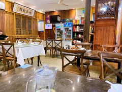 大堂-何记面馆(龙泉山店)