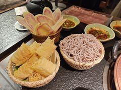 -菌自由丨野生菌火锅特色庭院餐厅(丽江古城店)