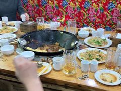 -山妹子铁锅炖