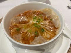鲜蟹肉龙虾汤包-北京厨房(SKP店)