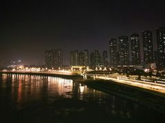 -南京眼步行桥