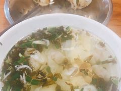 -何太太馄饨面铺(大浒东苑店)
