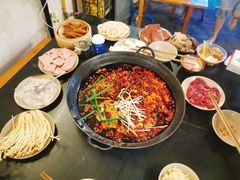 -岗上渣渣老火锅(两路口店)