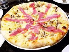 特级松露酱蘑菇帕尔马火腿披萨-TIAGO HOME KITCHEN(朝阳大悦城店)