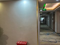 -金皇国际大酒店(桂林两江四湖火车站店)