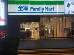 门面-全家便利店(杭州龙翔桥地铁站店)