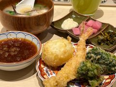 -上海来福士广场