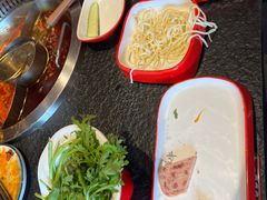 -醉董牛川派鲜肉自选火锅(烟台店)