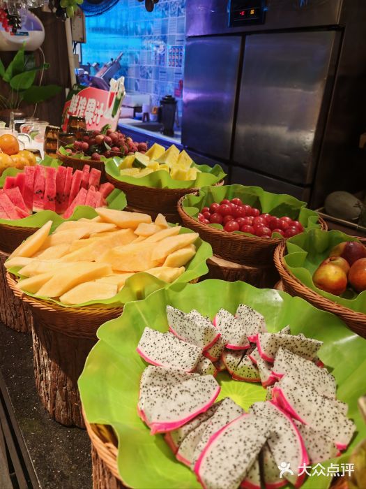 领鲜活海鲜榴莲自助火锅(东门店)图片