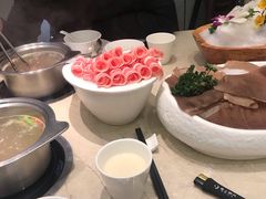 -海上明月海鲜火锅 鲜切牛肉
