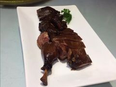 -白玉兰酒店(上海田子坊马当路地铁站店)