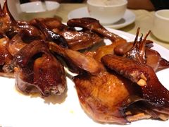 招牌烤乳鸽-石岐佬中山菜馆(张溪店)