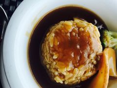 -荣誉国际酒店-云顶旋转餐厅