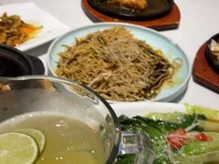 -峨嵋小镇·川菜(勒泰中心店)