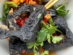 -黑色经典臭豆腐·湖南特产(步行街店)