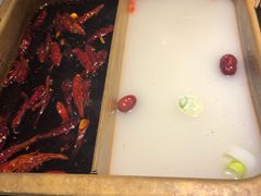 -尚尚仙·酸汤猪手·猪肚鸡火锅(华联万柳购物中心店)