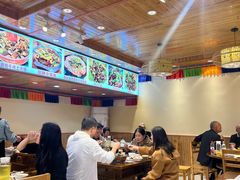 -乡土特色.冷锅鱼.牦牛肉汤锅