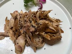 脱骨扒鸡-东来顺饭庄(新源里店)