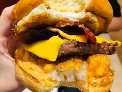 -The Habit Burger Grill 哈比特汉堡(爱琴海店)