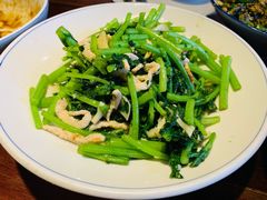 笋干肉丝炒香蒿-大牌大·传统杭帮菜(湖滨店)