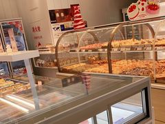 面包甜点陈列柜-好利来(北美N1店)