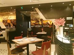 大堂-必胜客(滨江店)