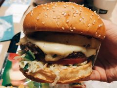 -The Habit Burger Grill 哈比特汉堡(爱琴海店)