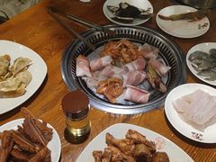 -韩大地海鲜自助烧烤城(黄兴路步行街店)