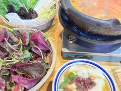 -黔二妞地摊火锅(龙华清湖店)