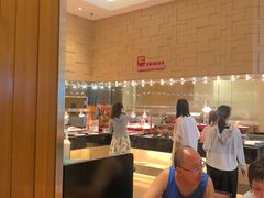 -亚龙湾希尔顿自助餐厅·海鲜·烧烤·沙滩BBQ·现场乐队